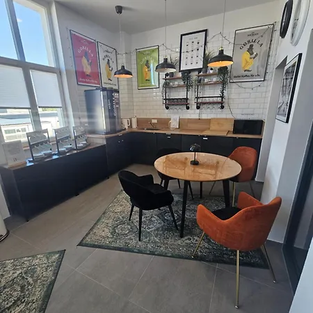 Boarding House Hotel