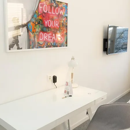 Hotell Boarding House - Self Check-in - Kostenfreie Parkplaetze