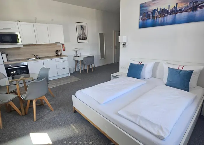 Hotel Boarding House - Self Check-in - Kostenfreie Parkplaetze *