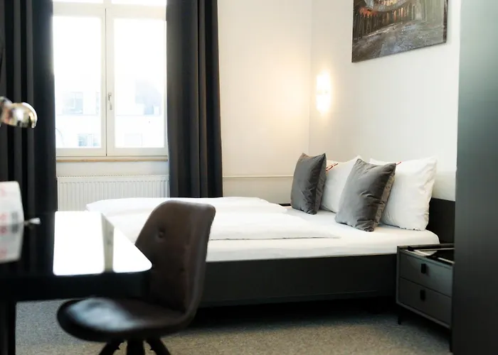 Boarding House - Self Check-in - Kostenfreie Parkplaetze * 美茵河畔哈瑙